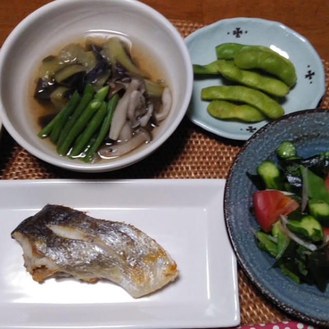すずきの塩焼きとかイチジクのサラダとか