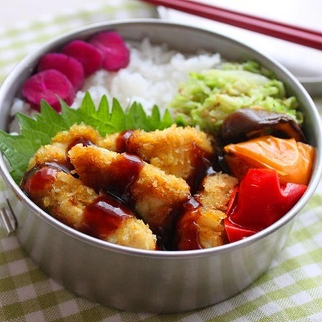 少量のカツを手軽に♪「カレーマヨ風味の簡単！ささ身カツ」のお弁当