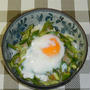 温卵のオクラ丼