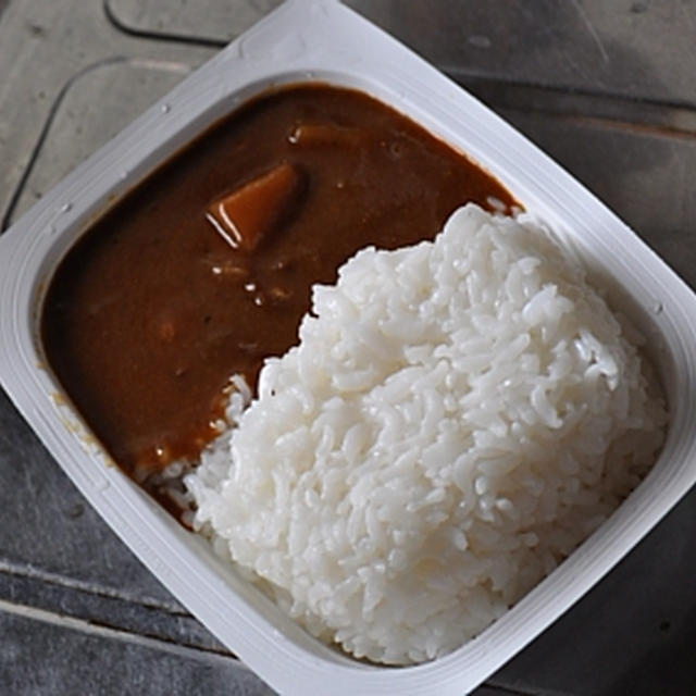 主夫的昼飯 ボンカレー レンチンご飯 筋トレ インクラインベンチプレス By 政さん レシピブログ 料理ブログのレシピ満載