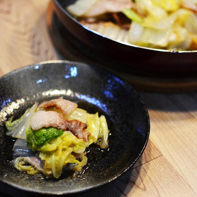 豚バラ肉と白菜のごま油蒸し♪白菜の甘みがきわ立つ簡単クッキングレシピ