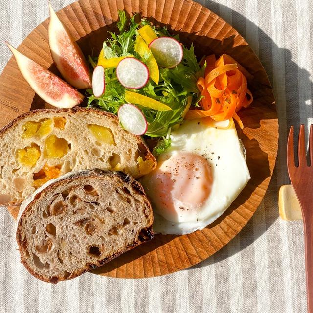 ＊ノワレザン＆アナナスで朝ごパン♪＊