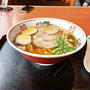 湯乃蔵ラーメンを啜るのを見る 〜風呂上がりの一杯〜