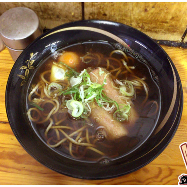 立ち蕎麦行脚「そばのスエヒロ八丁堀店のソーセージそば」
