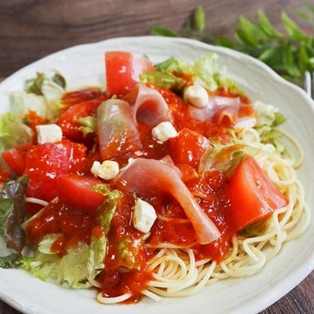 セブンの「生ハムとチーズとトマトの冷製パスタ」が今「美味しい！」と大人気！
