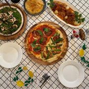 自家製トマトソースのピザの夜ごはん