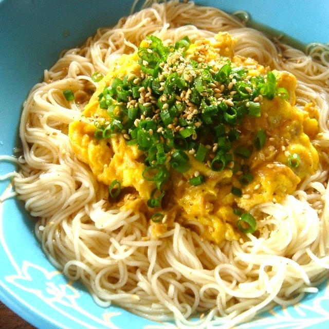 ちょっとボリューミーなごちそうめん「ふわとろツナたまごのっけそうめん」