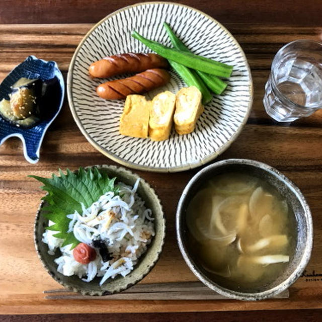 好きな歌手、音楽の話と【朝ごはん】夏野菜と卵焼き、しらす梅ご飯など