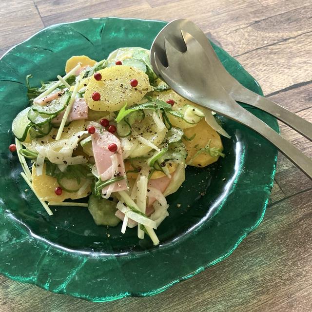 電子レンジで作るさっぱりデリ風ポテトサラダ