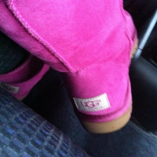 派手派手UGG
