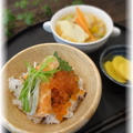 昼カフェ風☆焼き鮭の親子丼定食