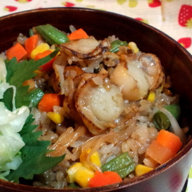バター醤油味のホタテ焼飯弁当