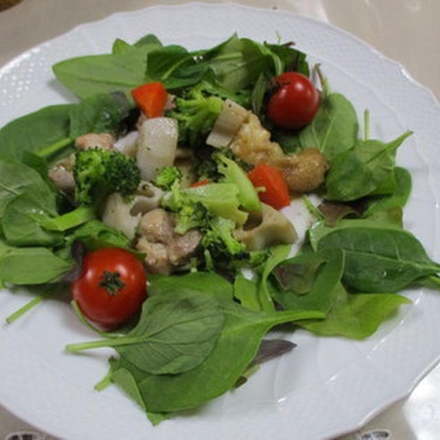 鶏モモと野菜の蒸し煮★★★