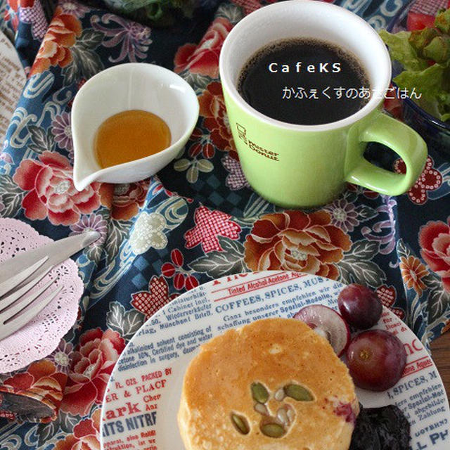 朝ごはん＊きなこホットケーキで朝ごはん、シンデレラ可愛いー