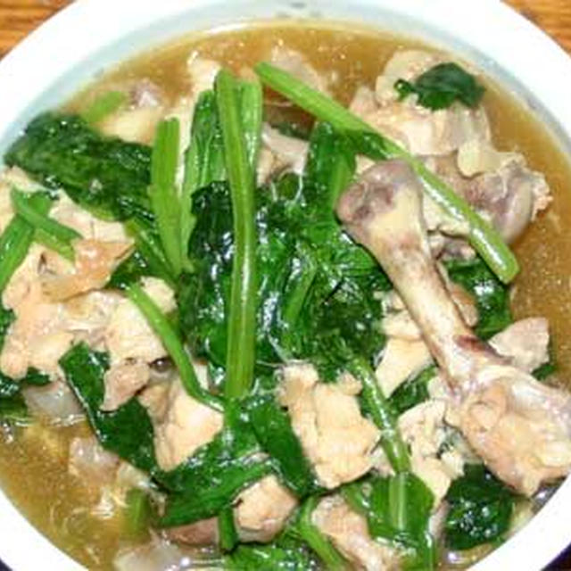 鶏手羽元とほうれん草の煮物