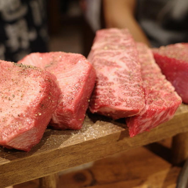 【渋谷】分厚いお肉の盛り合わせはインパクト抜群！ワイワイ楽しめる焼肉「ここから 渋谷道玄坂店」
