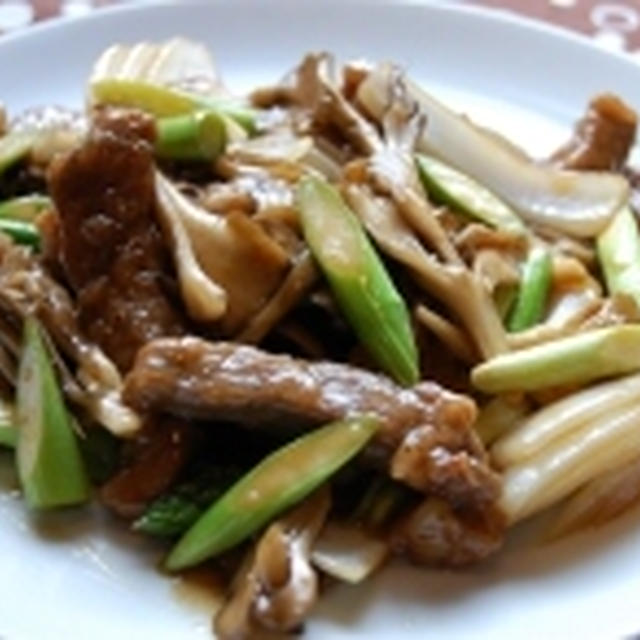 牛肉とアスパラのオイスターソース炒め
