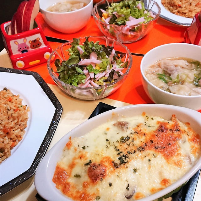 ちょっぴりオシャレに！？カフェメニュー風。ピラフ&グラタン　de　夕食。　息子のリクエストから。