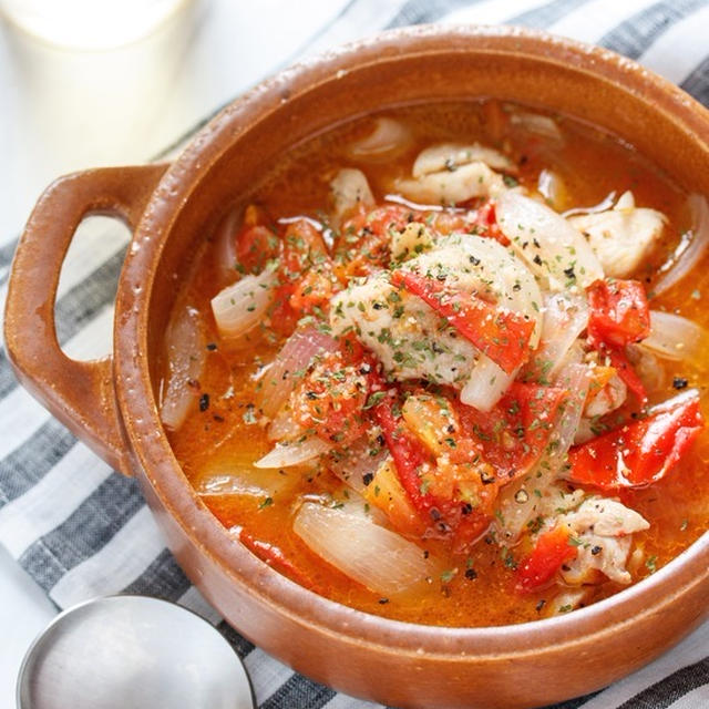 チキンとトマトのスープ煮（ラタトゥイユ風）【#簡単 #放置 #大量消費 #主菜 #おかずスープ】