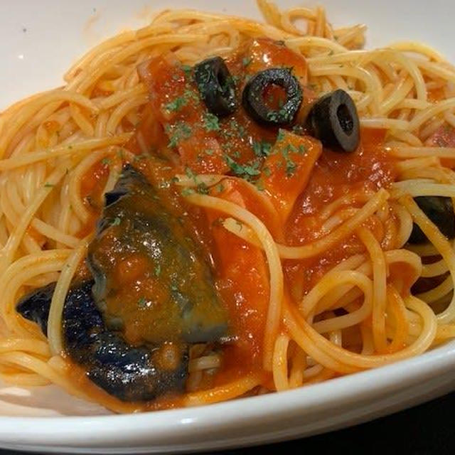 タリーズコーヒー「茄子とベーコンのトマトソーススパゲッティー」