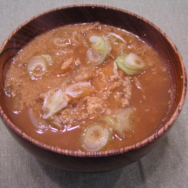 栄養満点！！根菜入り八丁味噌呉汁