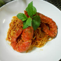 簡単・豪華☆有頭海老のトマトパスタ☆