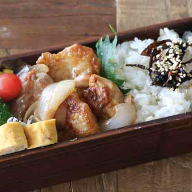甘くてウマいやつ！鶏もも肉の新玉ねぎのワサビ醤油ソース炒め弁当