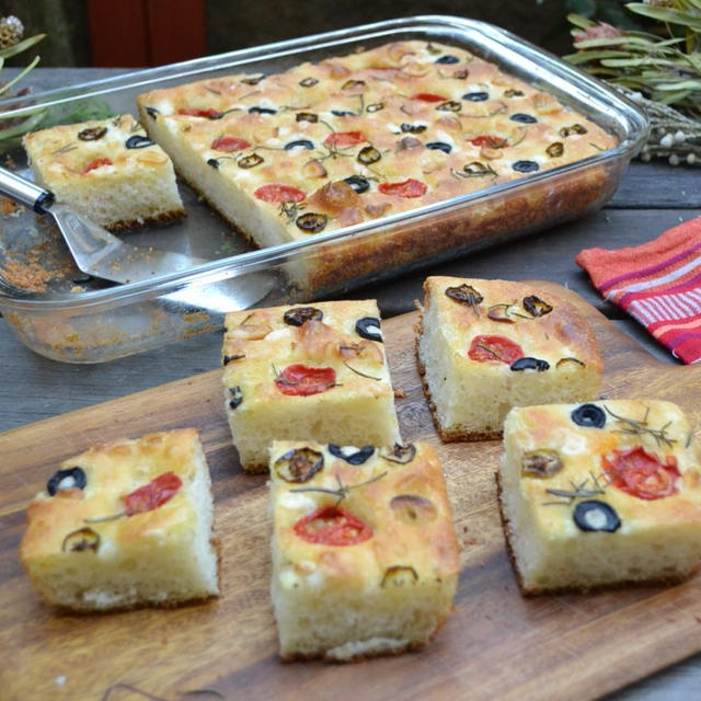 Focaccia ホシノ天然酵母でフォカッチャ