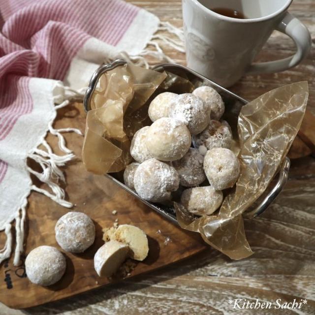 150円でさくホロクッキーがたっぷり楽しめる♡ホットケーキミックスで簡単！スノーボール#michill