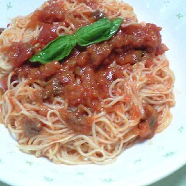 冷製トマトソースパスタ？