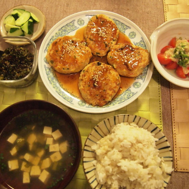 ニラとキムチのおからバーグに夏野菜の揚げ浸し