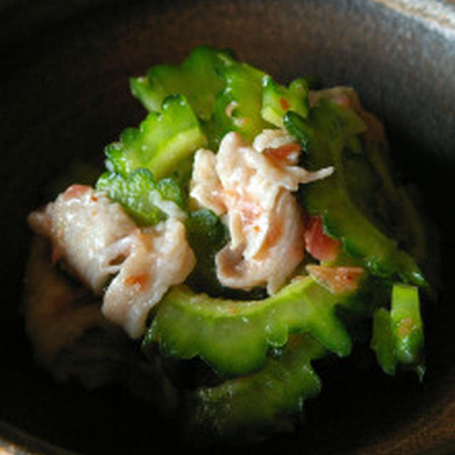 苦瓜と茹で豚の梅にんにく和え