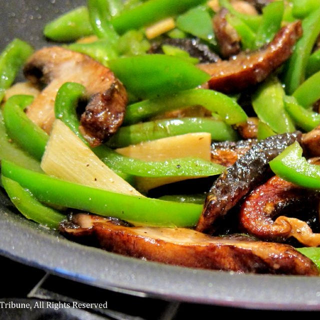 Meatless Chinese Pepper Steak (青椒肉絲)ミートレス青椒肉絲