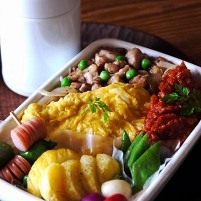 ◆バラされたオム丼弁当と、夏の弁当対策？