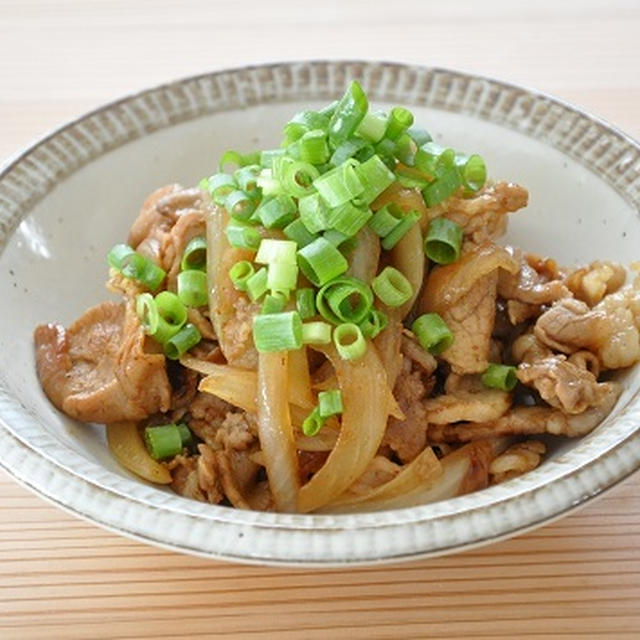 15分96円ストックおかず♡豚こまと玉ねぎのカレー照り焼き