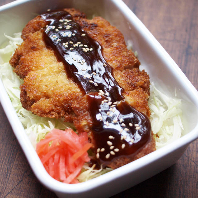 【地味弁】トンカツ弁当と、福ちゃんが誰かに似てると思ったら