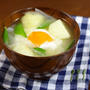 ほっとするだしのきいたコク旨 味噌汁♪とろとろ半熟卵と新じゃが・玉ねぎでほっこり！