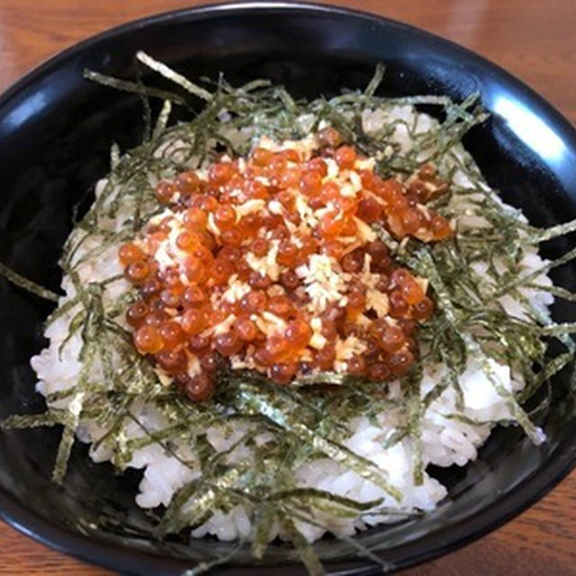ひっさしぶりの「いくら丼」