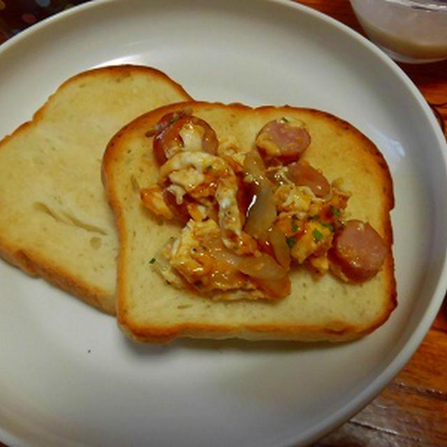 お好み焼き風の具を乗せたオープンサンド～バタバタ一日・・・孫が生まれました～