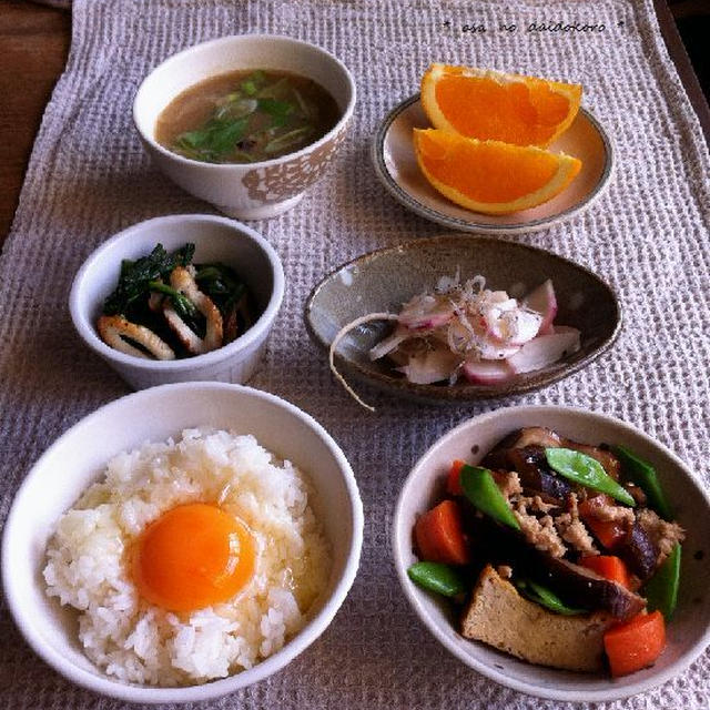 卵かけご飯と蕪おかずの朝ごはん