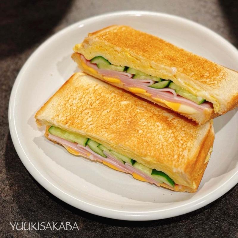 朝が楽しみになる♡喫茶店気分をおうちで♪ボリューム満点！『朝のごちそうホットサンド』