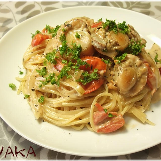 簡単■ ホタテとトマトのクリームパスタ ■ カフェ風ヽ(o･∀･)ﾉ｡ﾟ