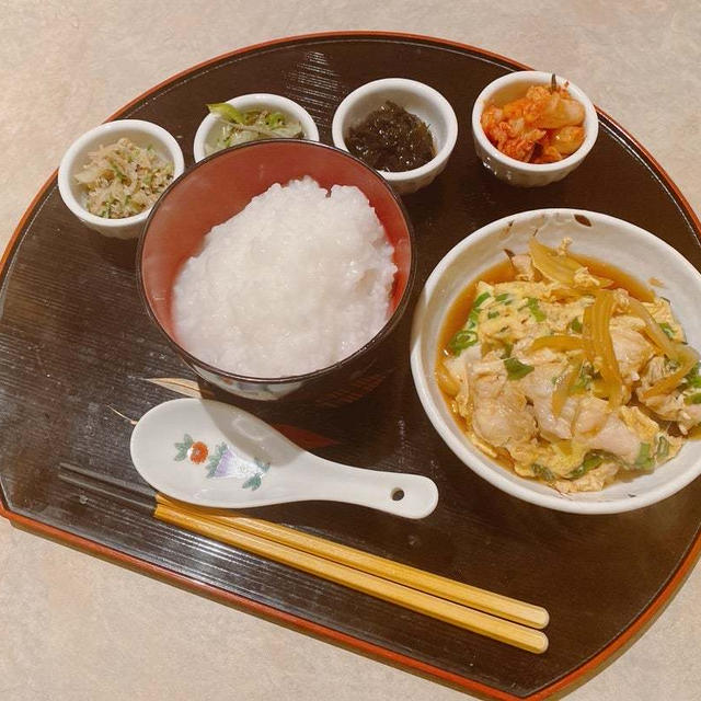 お粥で親子丼では汁が染み込まね〜