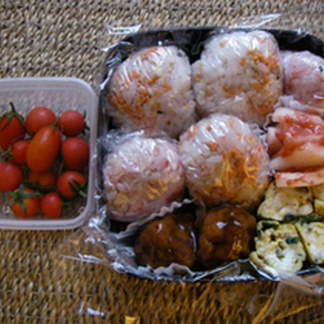 10 4のお弁当 ドライブ用だからお箸要らずのお手軽版 By しゅしゅさん レシピブログ 料理ブログのレシピ満載