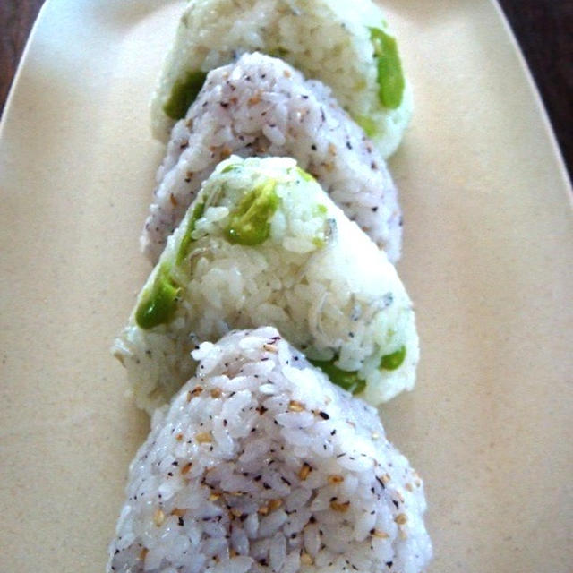 空豆としらすのおにぎり