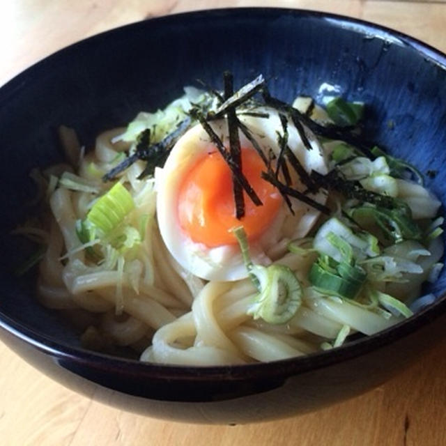 半熟たまごのぶっかけうどん