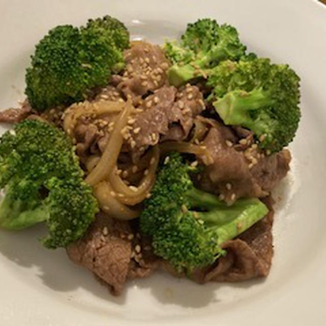牛肉とブロッコリーのコチュジャン炒めと マッコリで かんぱ~い♪