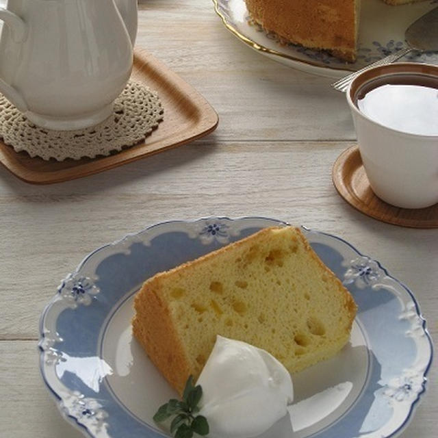 自家製柚子ピール入り♪ 豆腐のシフォンケーキ
