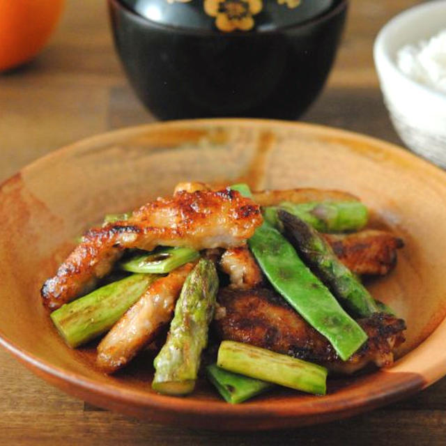 簡単☆豚肩ロース肉とアスパラとモロッコインゲンの炒め物