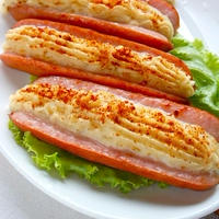 簡単＆便利なアメリカンパーティ〜！ 熱々が美味しい〜ポテトソーセージ。